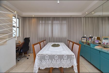 Apartamento à venda com 121m², 3 quartos e 2 vagasSala Ambientes