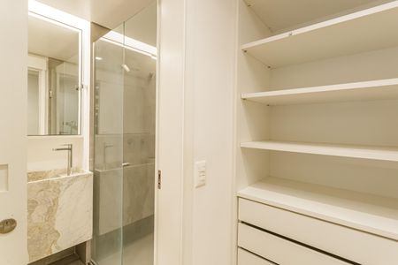 Apartamento à venda com 126m², 2 quartos e 2 vagasBanheiro da Suíte 2