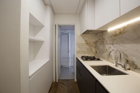 Apartamento à venda com 126m², 2 quartos e 2 vagasCozinha