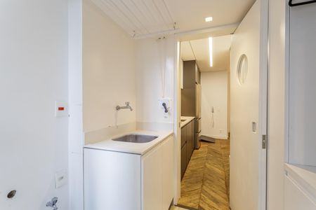 Apartamento à venda com 126m², 2 quartos e 2 vagasÁrea de Serviço