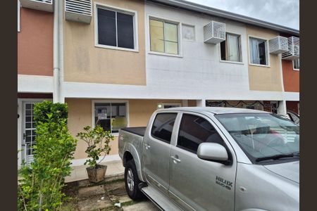 Casa de condomínio para alugar com 150m², 3 quartos e 2 vagasFachada