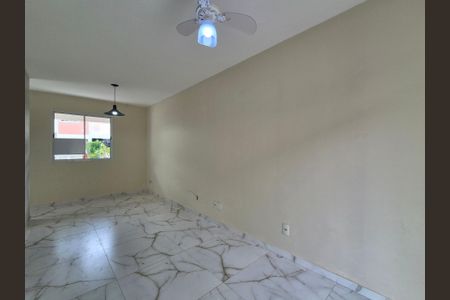 Casa de condomínio para alugar com 150m², 3 quartos e 2 vagasSala