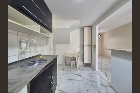 Casa de condomínio para alugar com 150m², 3 quartos e 2 vagasCozinha