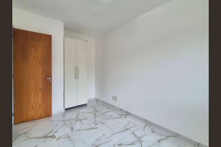 Casa de condomínio para alugar com 150m², 3 quartos e 2 vagassuite