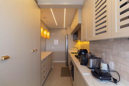 Apartamento à venda com 92m², 2 quartos e 2 vagasCozinha