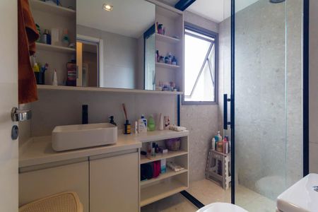 Apartamento à venda com 92m², 2 quartos e 2 vagasBanheiro da Suíte