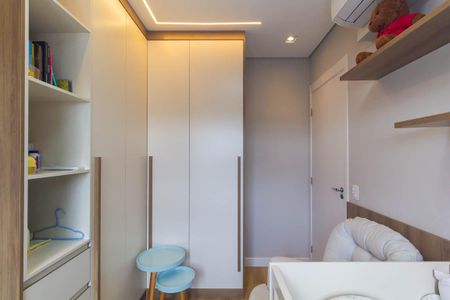 Apartamento à venda com 92m², 2 quartos e 2 vagasQuarto 2