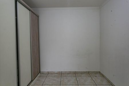 Casa à venda com 226m², 4 quartos e 1 vagaQuarto