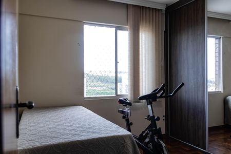 Apartamento à venda com 95m², 3 quartos e 1 vagaQuarto 2