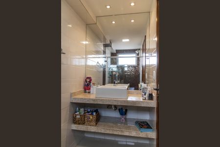 Apartamento à venda com 95m², 3 quartos e 1 vagaBanheiro da Suíte