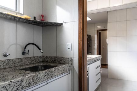 Apartamento à venda com 95m², 3 quartos e 1 vagaÁrea de Serviço