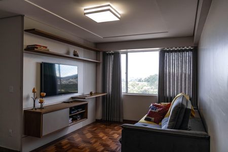 Sala de apartamento à venda com 3 quartos, 95m² em Barreiro, Belo Horizonte