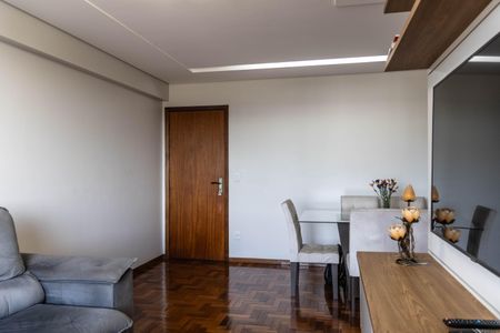 Apartamento à venda com 95m², 3 quartos e 1 vagaSala