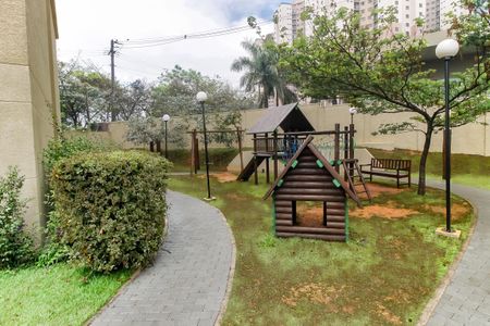 Apartamento à venda com 80m², 3 quartos e 2 vagas Apartamento à venda com 80m², 3 quartos e 2 vagasÁrea comum - Playground