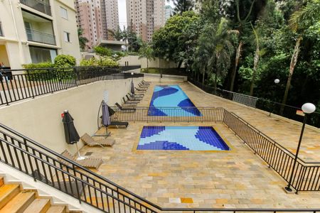 Apartamento à venda com 80m², 3 quartos e 2 vagas Apartamento à venda com 80m², 3 quartos e 2 vagasÁrea comum - Piscina