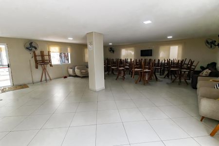 Apartamento à venda com 80m², 3 quartos e 2 vagas Apartamento à venda com 80m², 3 quartos e 2 vagasÁrea comum - Salão de festas