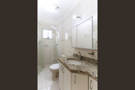 Casa para alugar com 104m², 2 quartos e 2 vagas Casa para alugar com 104m², 2 quartos e 2 vagasBanheiro