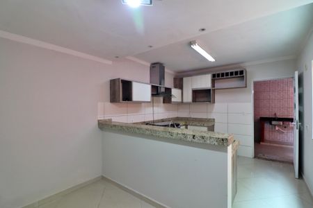 Casa à venda com 100m², 3 quartos e 2 vagasCopa e Cozinha 