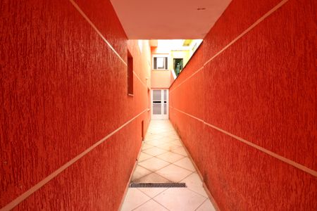 Casa à venda com 100m², 3 quartos e 2 vagasCorredor 