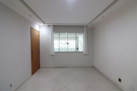 Casa à venda com 100m², 3 quartos e 2 vagasSala 