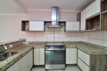 Casa à venda com 100m², 3 quartos e 2 vagasCopa e Cozinha 