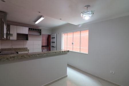 Casa à venda com 100m², 3 quartos e 2 vagasCopa e Cozinha 