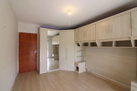 Casa à venda com 100m², 3 quartos e 2 vagasQuarto 1 - Suíte