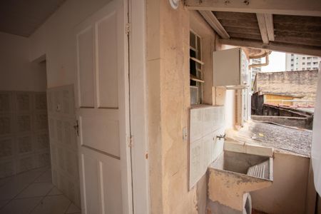 Casa de condomínio para alugar com 43m², 1 quarto e sem vagaQUINTAL E ÁREA DE SERVIÇO