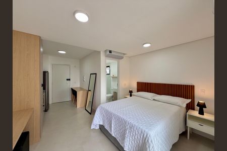 Quarto  de kitnet/studio para alugar com 0 quarto, 27m² em Jardim das Acacias, São Paulo