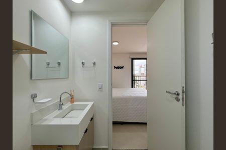 Studio para alugar com 27m², 0 quarto e sem vaga Studio para alugar com 27m², 0 quarto e sem vagaBanheiro