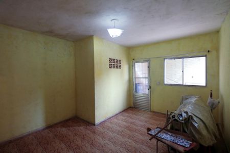 Sala de casa para alugar com 2 quartos, 70m² em Cidade Júlia, Diadema