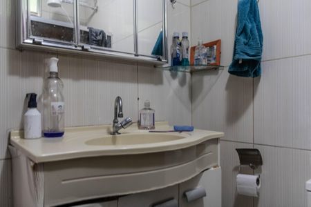 Casa à venda com 84m², 3 quartos e 1 vaga Casa à venda com 84m², 3 quartos e 1 vagaBanheiro