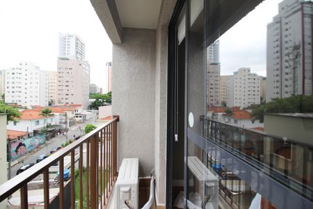 Studio para alugar com 26m², 1 quarto e sem vaga Studio para alugar com 26m², 1 quarto e sem vagaVaranda