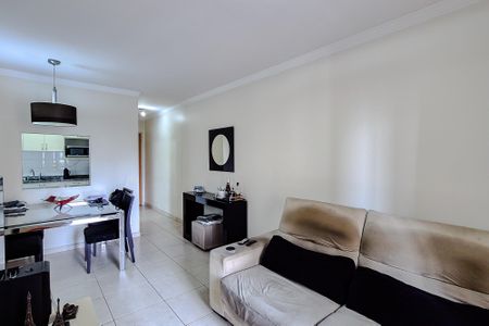 Apartamento à venda com 66m², 2 quartos e 1 vagaSala