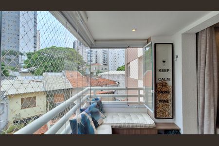 Apartamento à venda com 65m², 2 quartos e 1 vagaVaranda