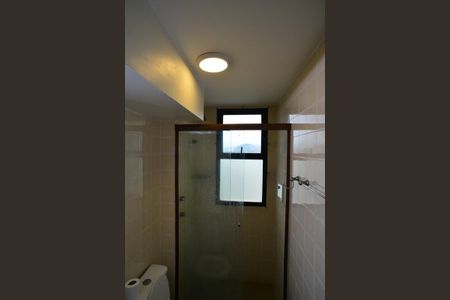 Apartamento para alugar com 72m², 2 quartos e 2 vagas Apartamento para alugar com 72m², 2 quartos e 2 vagasBanheiro da Suíte