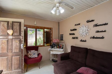 Sala de casa à venda com 4 quartos, 700m² em Tristeza, Porto Alegre