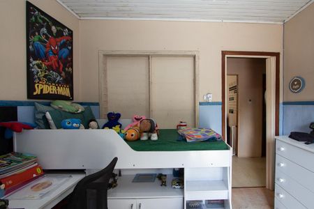 Casa à venda com 860m², 4 quartos e 2 vagasQuarto