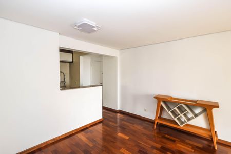 Apartamento para alugar com 74m², 3 quartos e 2 vagasSala