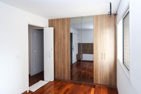 Apartamento para alugar com 74m², 3 quartos e 2 vagasQuarto 1 - Suíte