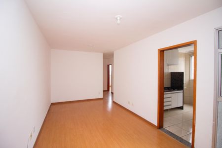 Sala de apartamento à venda com 3 quartos, 66m² em Cabral, Contagem