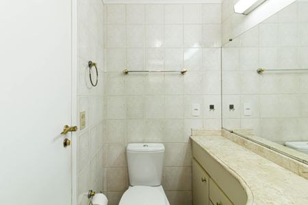 Apartamento para alugar com 158m², 4 quartos e 3 vagasBanheiro da Suíte 2