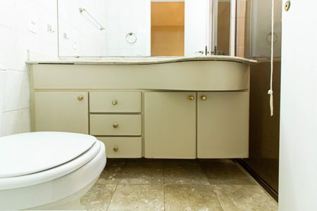 Apartamento para alugar com 158m², 4 quartos e 3 vagasBanheiro da Suíte 2