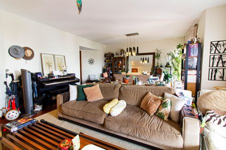 Apartamento para alugar com 158m², 4 quartos e 3 vagas Apartamento para alugar com 158m², 4 quartos e 3 vagasSala