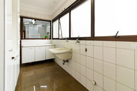 Apartamento para alugar com 158m², 4 quartos e 3 vagasÁrea de Serviço