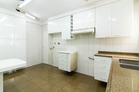 Apartamento para alugar com 158m², 4 quartos e 3 vagasCozinha