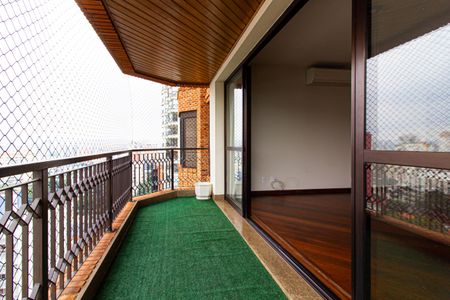 Apartamento para alugar com 158m², 4 quartos e 3 vagasVaranda da Sala