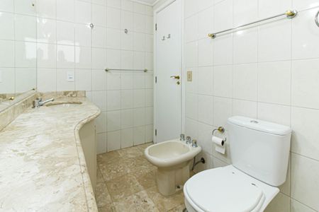 Apartamento para alugar com 158m², 4 quartos e 3 vagasBanheiro da Suíte