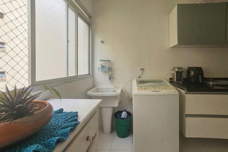 Apartamento para alugar com 179m², 3 quartos e 2 vagasÁrea de serviço