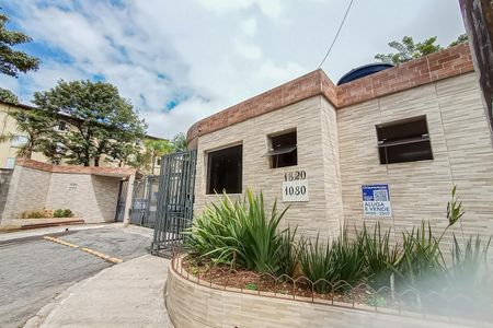 Apartamento para alugar com 42m², 2 quartos e 1 vaga Apartamento para alugar com 42m², 2 quartos e 1 vagaFachada